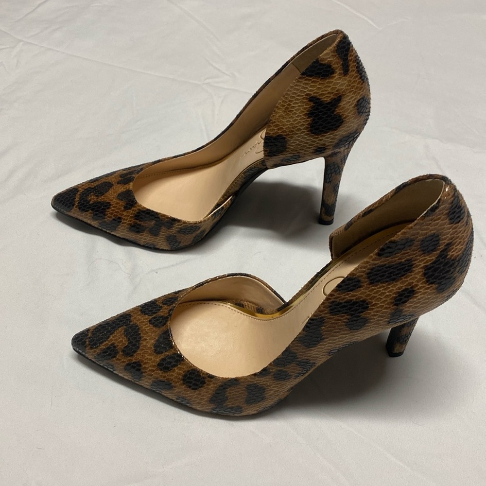 Jessica Simpson leopard pumps - heel is 4", NWOT